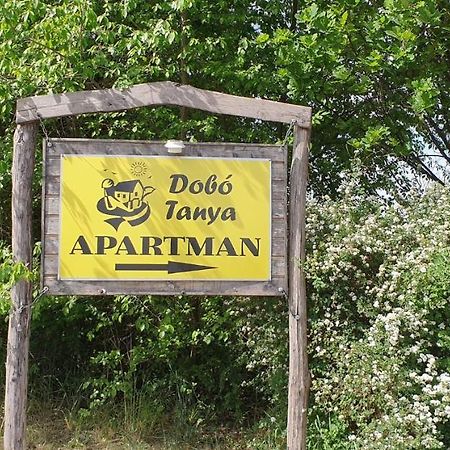 Dobo Tanya Villa Roszke Bagian luar foto