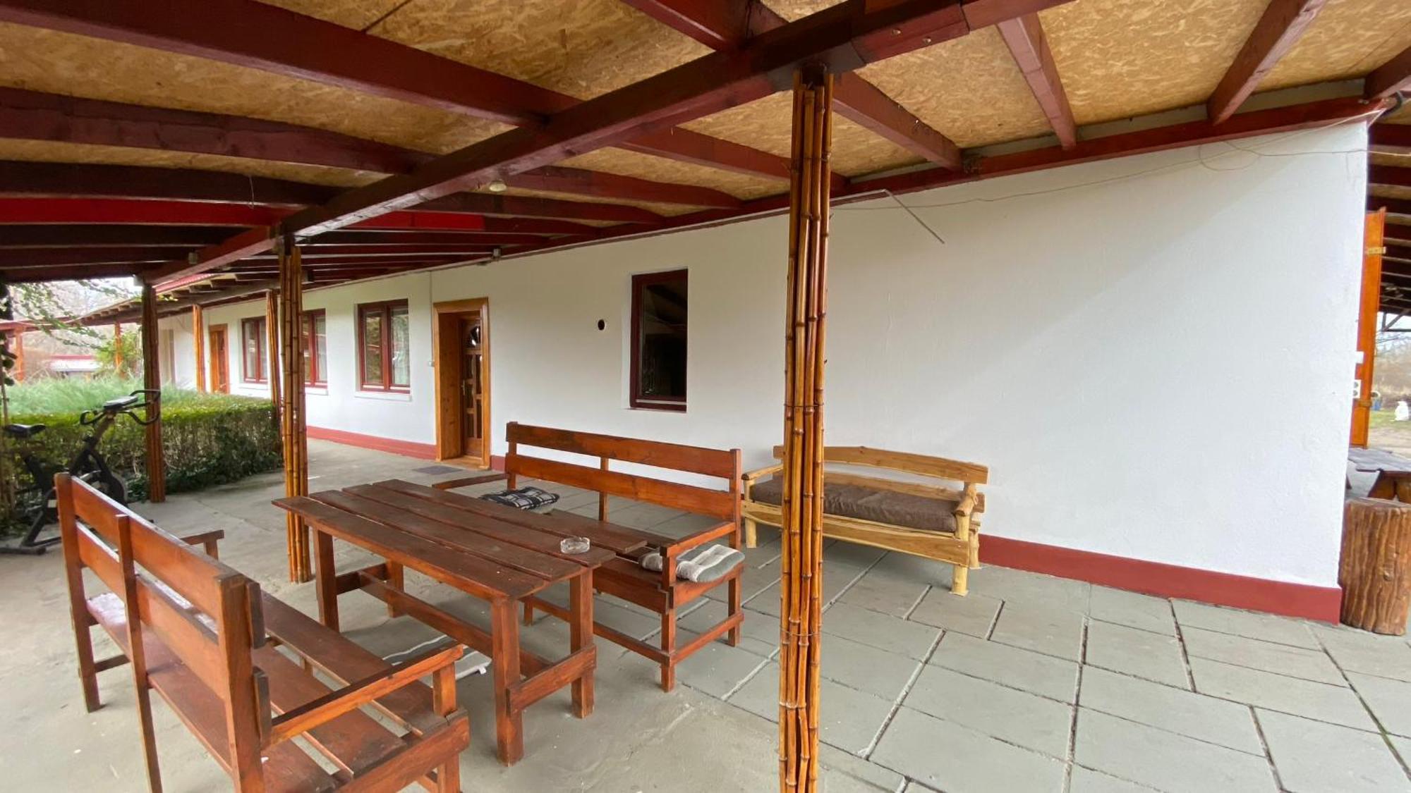 Dobo Tanya Villa Roszke Bagian luar foto